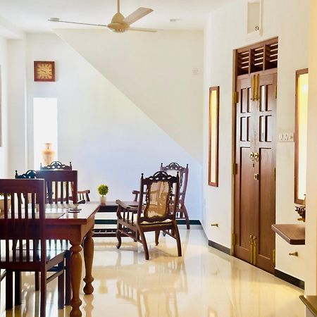 Villa Halcyon Rest Hikkaduwa Esterno foto