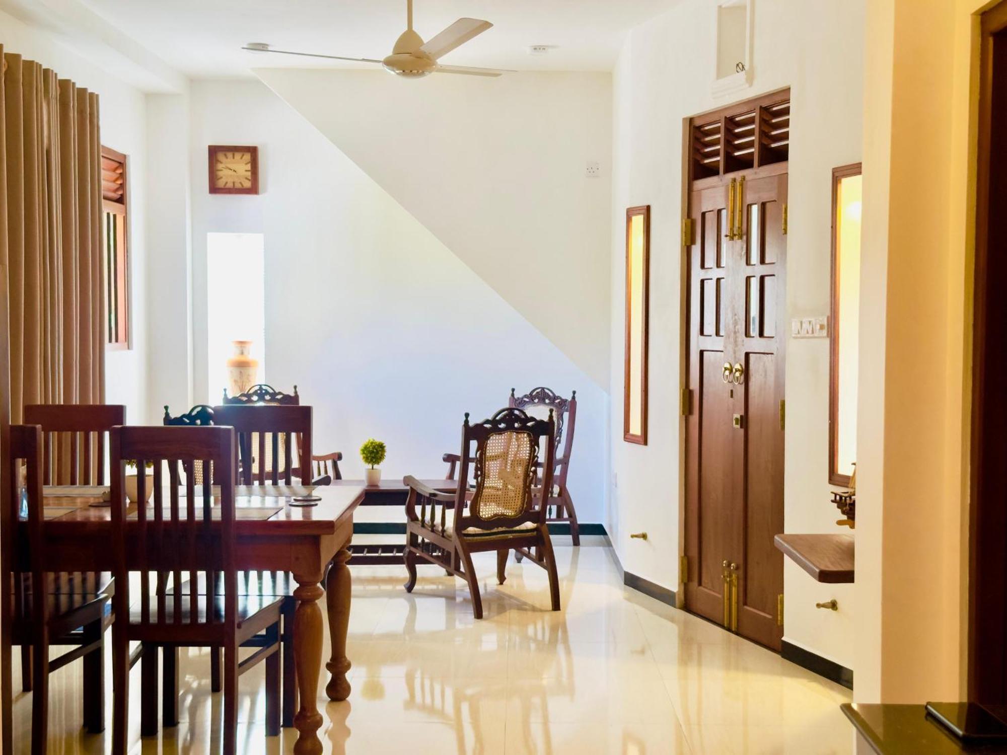 Villa Halcyon Rest Hikkaduwa Esterno foto
