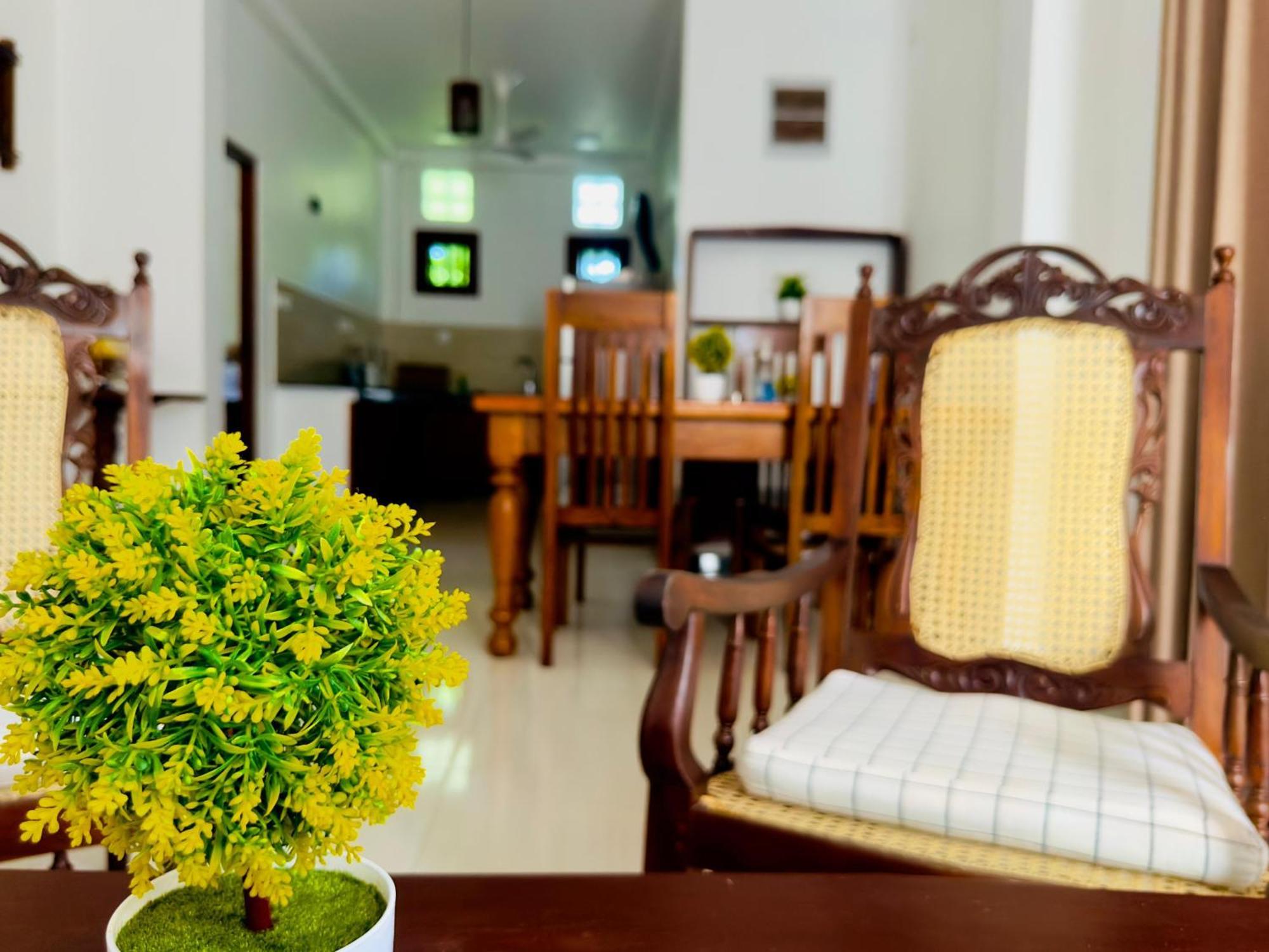 Villa Halcyon Rest Hikkaduwa Esterno foto
