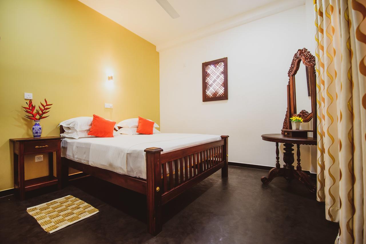 Villa Halcyon Rest Hikkaduwa Esterno foto