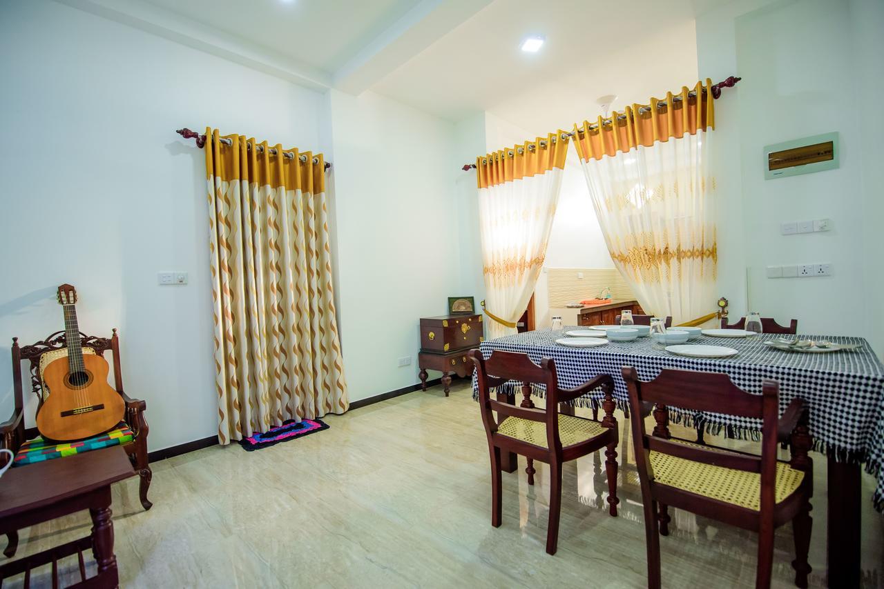 Villa Halcyon Rest Hikkaduwa Esterno foto